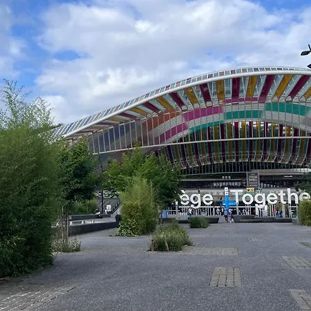 Paradis Express Neuf Face Aux Guillemins Apartment